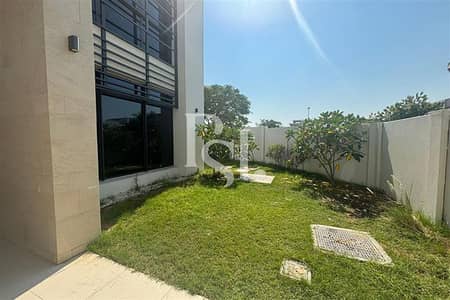 4 Bedroom Villa for Rent in Yas Island, Abu Dhabi - 4BRM-Villa-YS2_A-V-85-VI61061-West-Yas-Yas-Island-Abu-Dhabi-UAE (1). jpg
