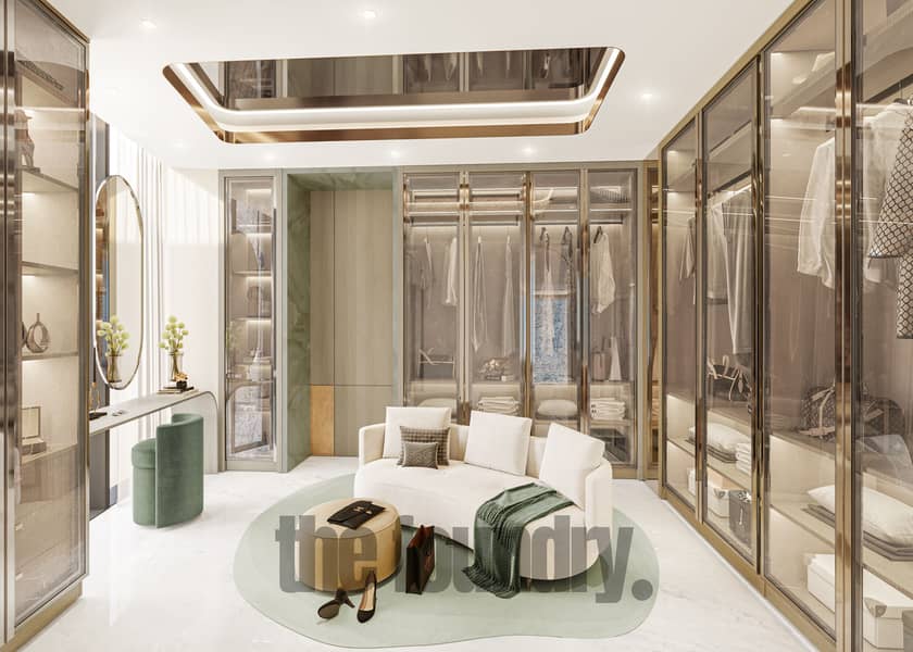 64 Master Bedroom - Walki-in Closet. jpg