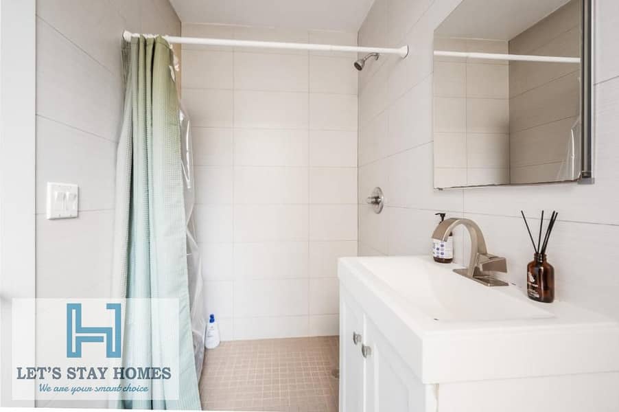 Luxurious | Hotel Room | Without Kitchen I Free Cleaning I All Bills Paid - Image 7