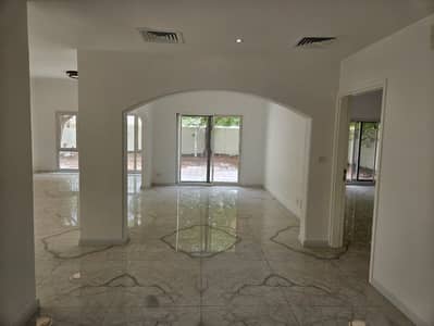 5 Bedroom Villa for Rent in The Meadows, Dubai - WhatsApp Image 2025-08-25 at 2.47. 48 PM. jpeg