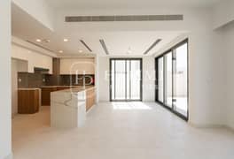 GREAT COMMUNITY| PRIME LOCATION| NEAR TO THE PARK