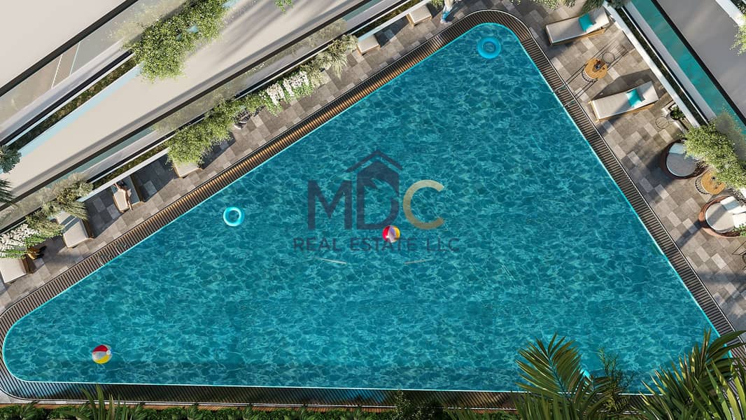 22 Pool_01. jpg