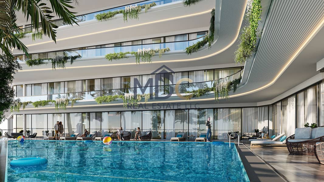 24 Pool_03. jpg