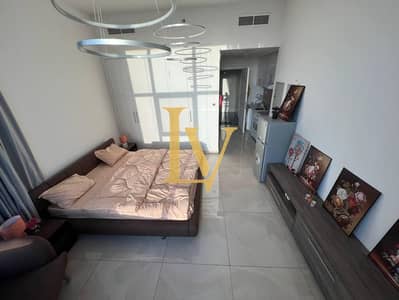 استوديو  للايجار في قرية جميرا الدائرية، دبي - WhatsApp Image 2025-08-21 at 2.45. 20 PM. jpeg