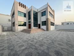 فیلا في مدينة الرياض 8 غرف 190000 درهم - 12637828