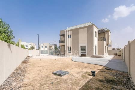 Well-kept Type C Villa with Large Garden Well-kept Type C Villa with Large Garden