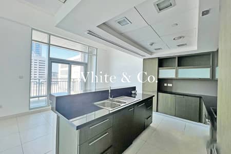 1 Bedroom Flat for Rent in Downtown Dubai, Dubai - Furnished | Modern | Multiple Cheques