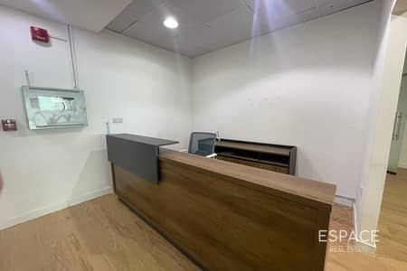 Office for Rent in Business Bay, Dubai - Vacant | Furnished | Canal View | Grade A