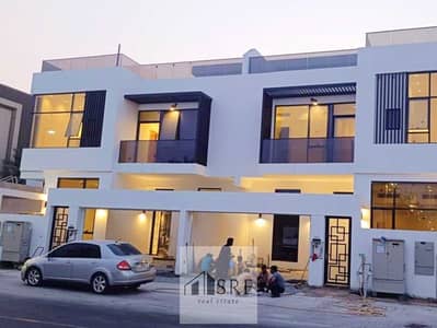 فیلا 6 غرف نوم للايجار في جميرا، دبي - فیلا في جميرا 1،جميرا 6 غرف 500000 درهم - 12496457