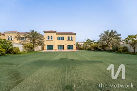 4 Bedroom Villa for Rent in Jumeirah Park, Dubai - Corner | Large Plot | Next to Park | Available Now