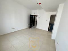 شقة في النباعة 1 غرفة 25000 درهم - 12643451