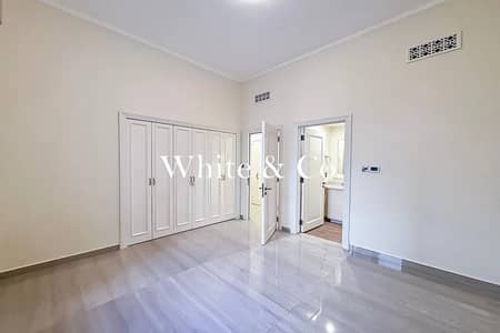 3 Bedroom Flat for Sale in Downtown Dubai, Dubai - Fully Upgraded | Vacant Now | Garden Unit