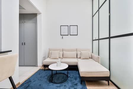 Студия в аренду в Дисковери Гарденс, Дубай - Living Area (3). jpeg