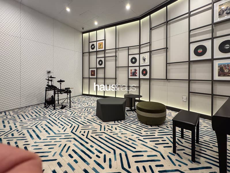 Stunning Marina Views | Stylish 1BR | Central - Image 26