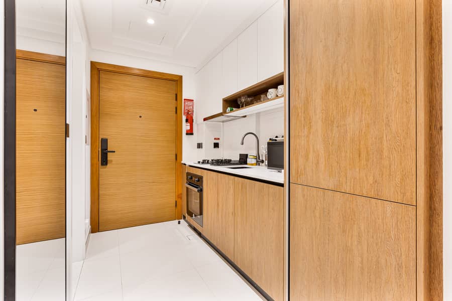 6 Kitchen Area (1). jpeg