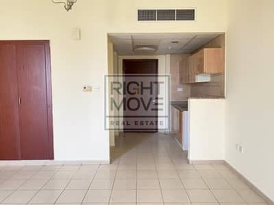 Studio for Rent in International City, Dubai - 94113765-400x300. jpeg