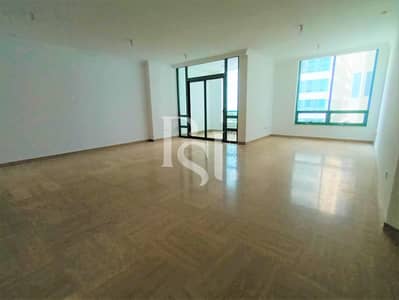 شقة 3 غرف نوم للايجار في الخالدية، أبوظبي - living room. jpg