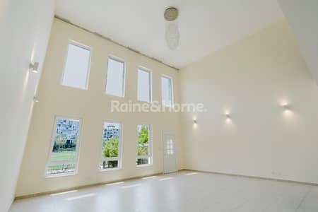4 Bedroom Villa for Rent in Motor City, Dubai - Upgraded G+2 Villa | Luxurious 4 Beds + Maids
