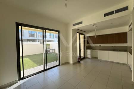 3 Bedroom Townhouse for Sale in Dubai South, Dubai - Hot Deal | Close to Amenities | Vacant