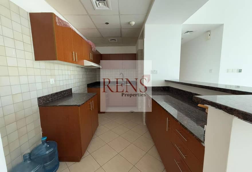 Best Views | Best Deal | Spacious | Negotiable - Image 9