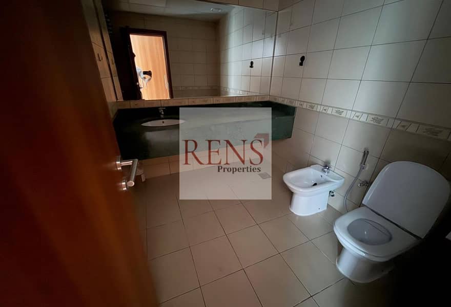 Best Views | Best Deal | Spacious | Negotiable - Image 10