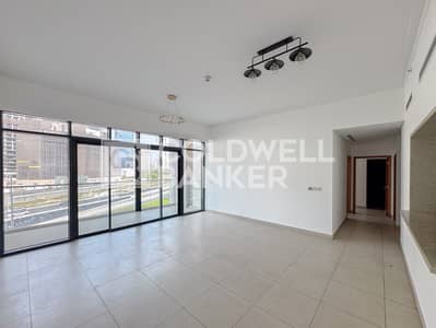 2 Bedroom Apartment for Sale in The Hills, Dubai - Spacious Layout | High Floor | Vacant
