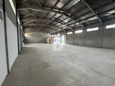 Warehouse for Rent in Al Quoz, Dubai - Spacious Warehouse |Easy Access | Vacant
