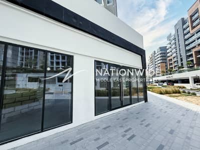 Shop for Sale in Meydan City, Dubai - Spacious Corner Retail Unit | Vacant | High ROI