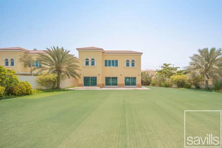 4 Bedroom Villa for Rent in Jumeirah Park, Dubai - Exquisite Villa | Spacious Layout | Available Now