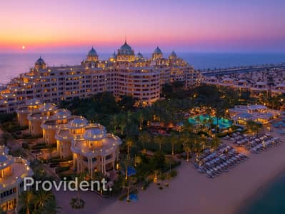 5 Bedroom Villa for Sale in Palm Jumeirah, Dubai - Vacant Now | Furnished | Hotel Amenities