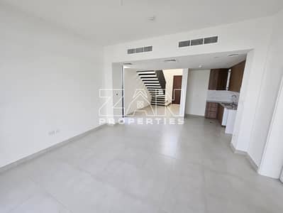 تاون هاوس 4 غرف نوم للايجار في تاون سكوير، دبي - PHOTO-2025-08-11-16-36-08 2. jpg