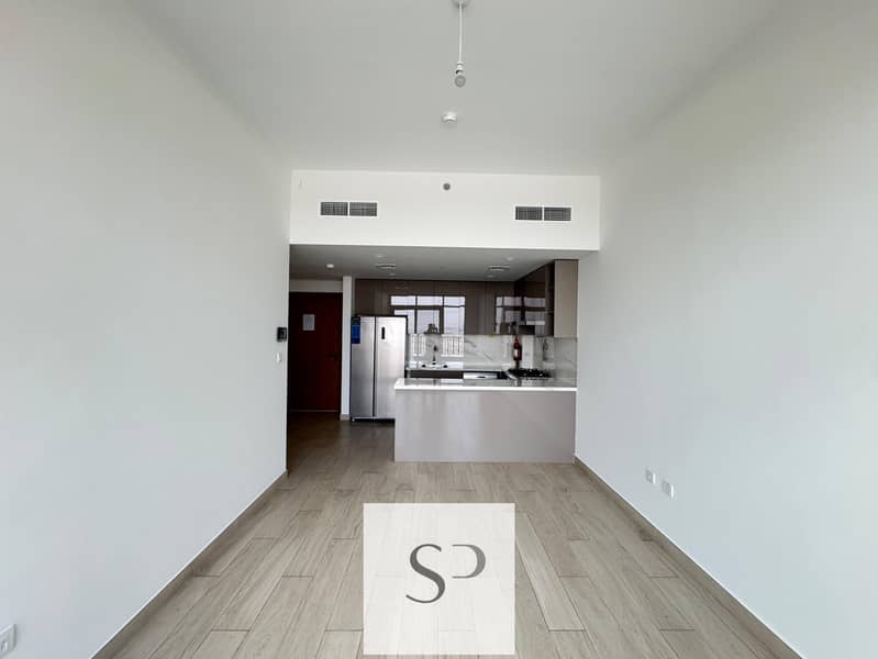 BRAND NEW | NO COMMISSION | READT TO MOVE