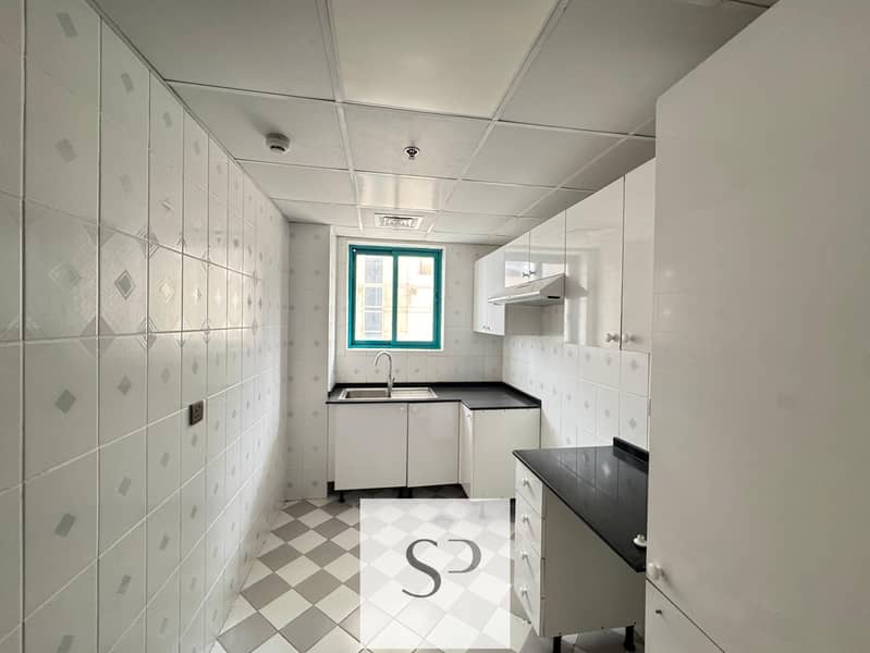 Stylish 1 Bedroom | CHILLER FREE | METRO FRONT - Image 6