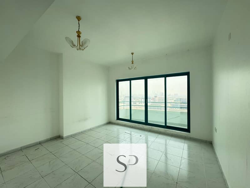 CHILLER FREE | CLOSED KITCEN | SHEIKH ZAYED ROAD - Image 10