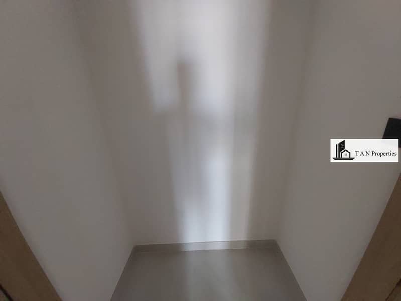 MODREN DESIGN | SPACIOUS LAYOUT | NEAR GARDEN - Image 12