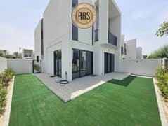 END CORNER UNIT 4BR+MAID VILLA GOOD DEAL 210K