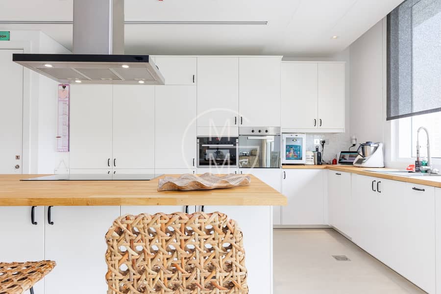 Exclusive | 2 Bed | Furnished | Rented