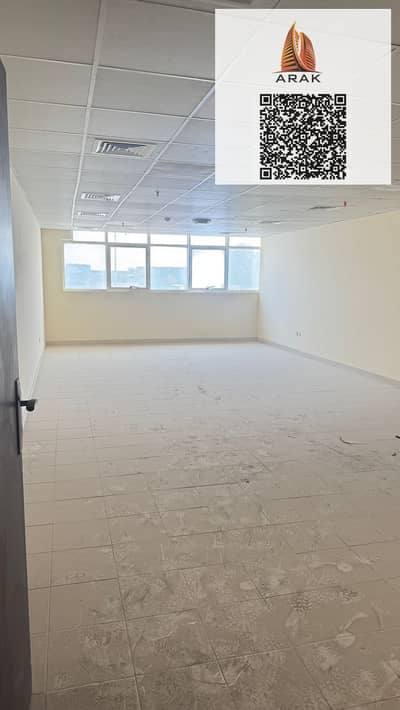 阿尔萨斯， 夏尔迦 写字楼待租 - office. jpg