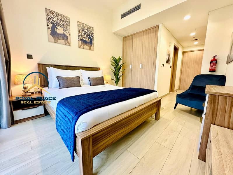 Modern Furnished Studio | Vacant | Great Community View