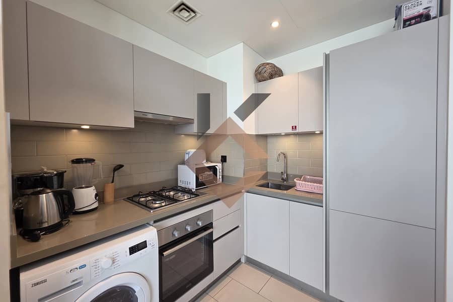 Luxury Brand New | Fully Furnished | High Floor - Image 9