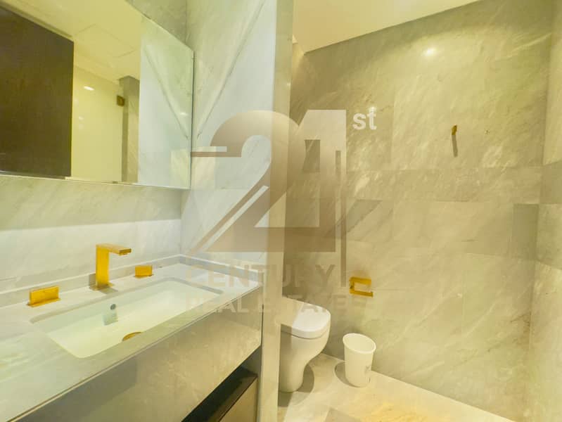 BREATHTAKING SEA VIEWS | FURNISHED | UPGRADED - Image 33