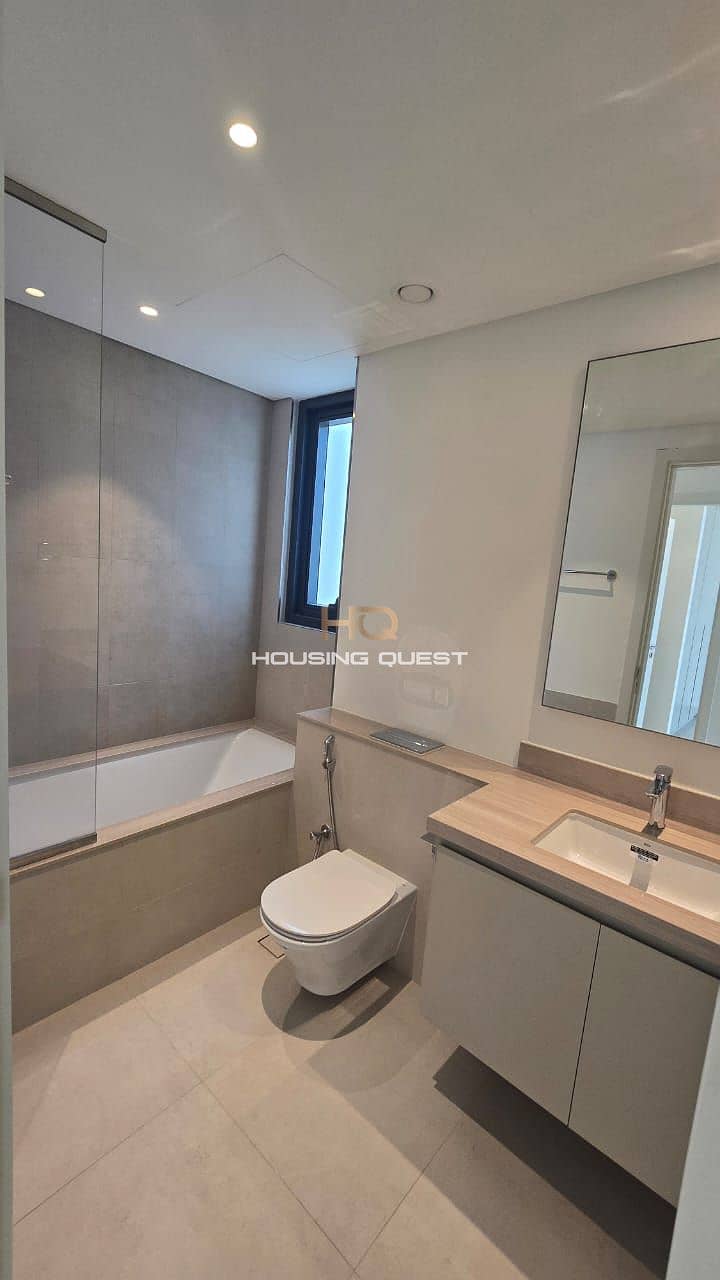 Easy Access | Near Park | Unit with white goods - Image 6