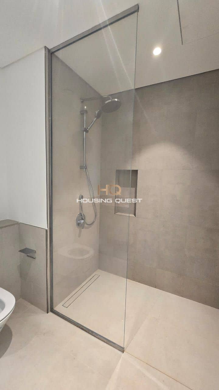 Easy Access | Near Park | Unit with white goods - Image 7