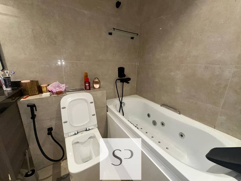 BURJ KHALIFA VIEW | LARGE TERRACE | DOWNTOWN - Image 9