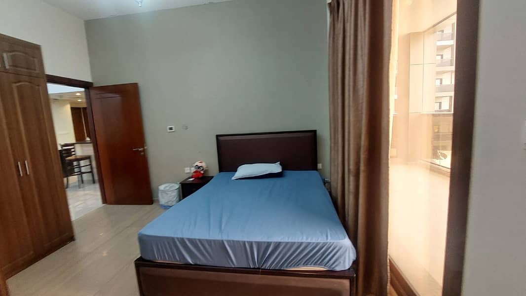 4 1feab35c-0db0-4d58-ad67-72c8599582d6. jpg