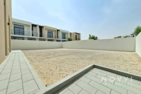 4 Bedroom Villa for Sale in Dubai South, Dubai - Corner | Single Row | 3450 sq. ft. Plot | Vastu