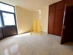 شقة في شارع الخالدية،الخالدية 3 غرف 85000 درهم - 12678885