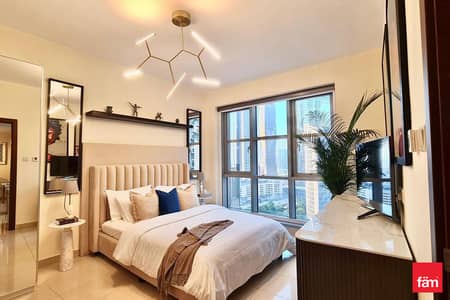 1 Bedroom Flat for Rent in Downtown Dubai, Dubai - Burj Khalifa View | Study room | Prime Location