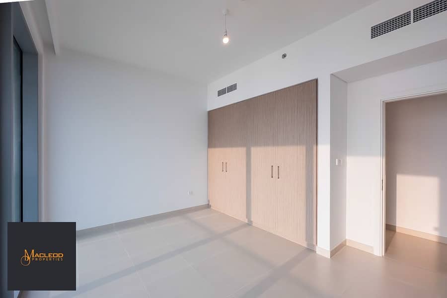 Vacant Soon/ Full Khalifa View/ Spacious Layout - Image 7