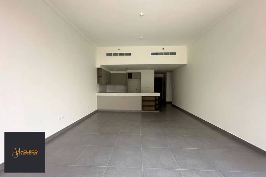 2 Apartment-Creek-Gate-Tower-1-96905-1719658895137-Photoroom. png